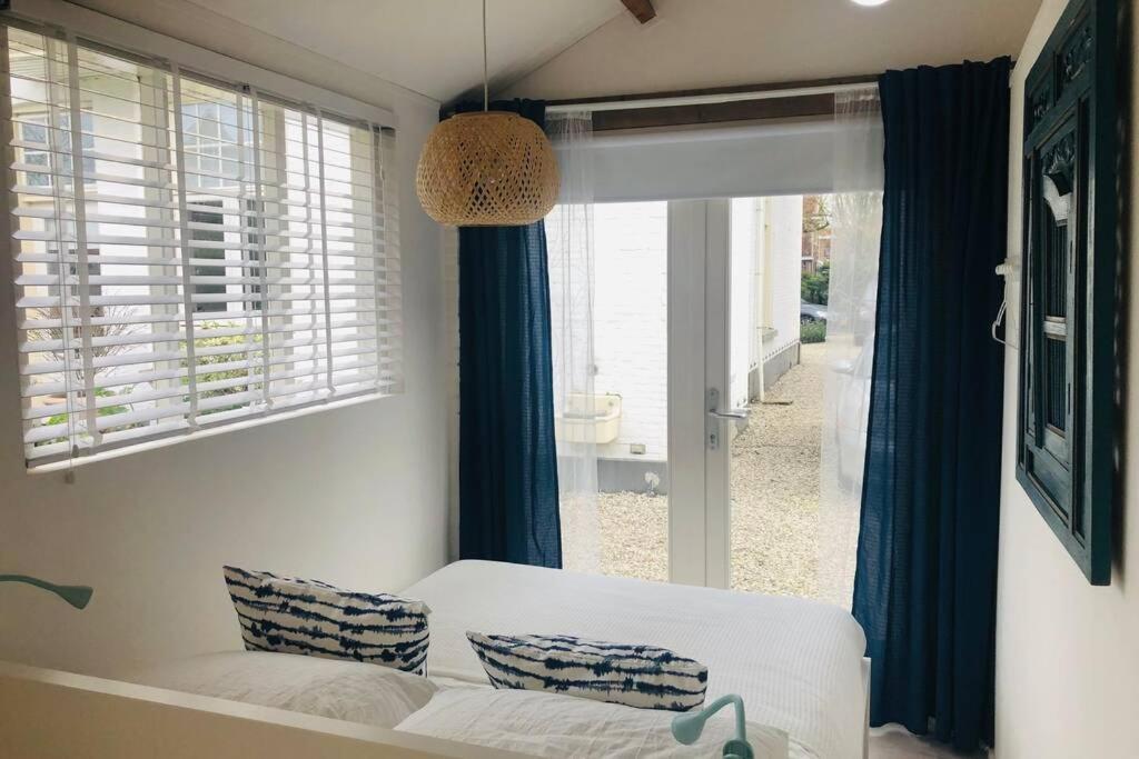 Tiny House In Tuin Van De Statige Villa Mariahof 多德雷赫特 外观 照片
